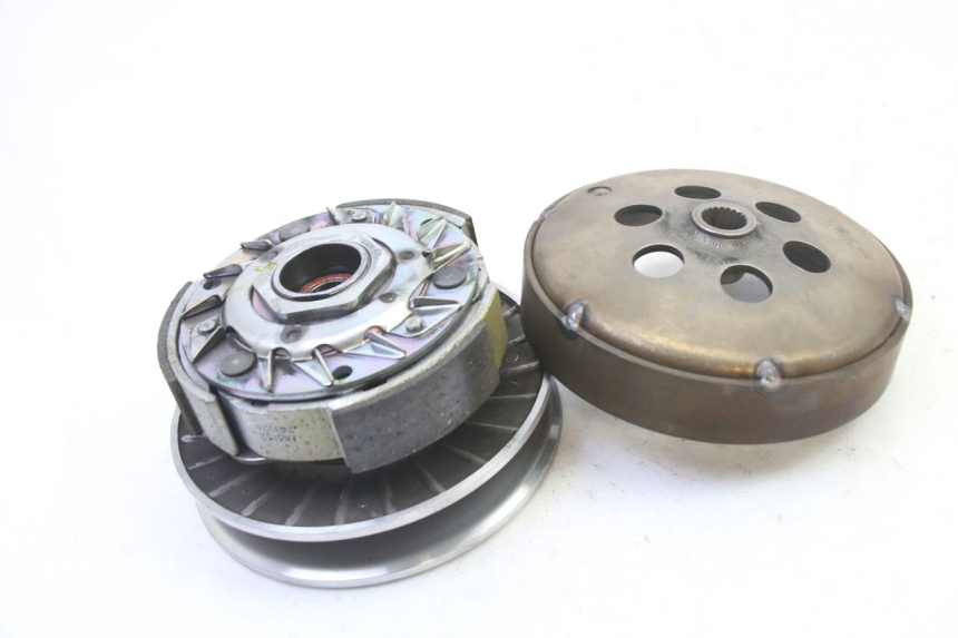 photo de FRIZIONE PIAGGIO MP3 HPE 310 (2024 - 2025) - Vista principale