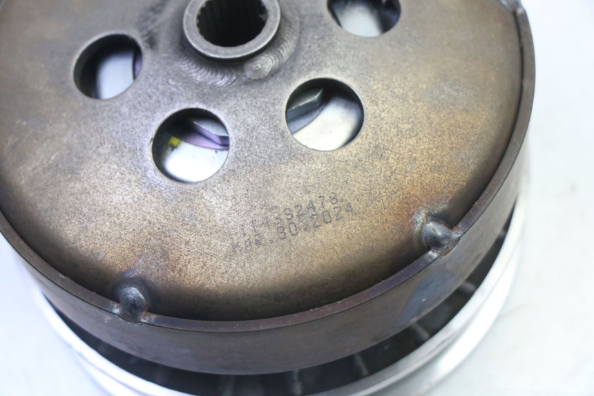 photo de FRIZIONE PIAGGIO MP3 HPE 310 (2024 - 2025) - Altra angolazione