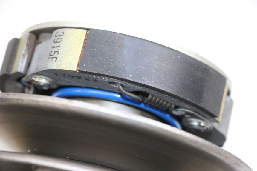 photo de FRIZIONE PIAGGIO NEW TYPHOON 50 (2018 - 2021) - Dettagli dei punti di fissaggio