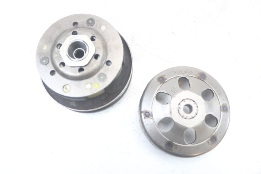 photo de FRIZIONE SYM ORBIT III 3 4T 50 (2018 - 2021) - Primo piano tecnico