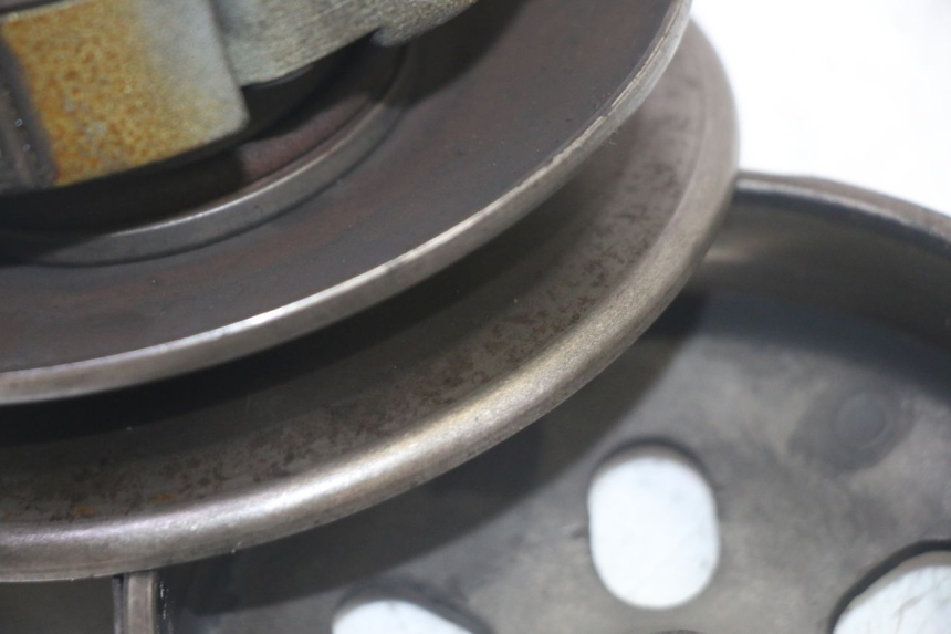 photo de FRIZIONE SYM ORBIT III 3 4T 50 (2021 - 2025) - Primo piano tecnico