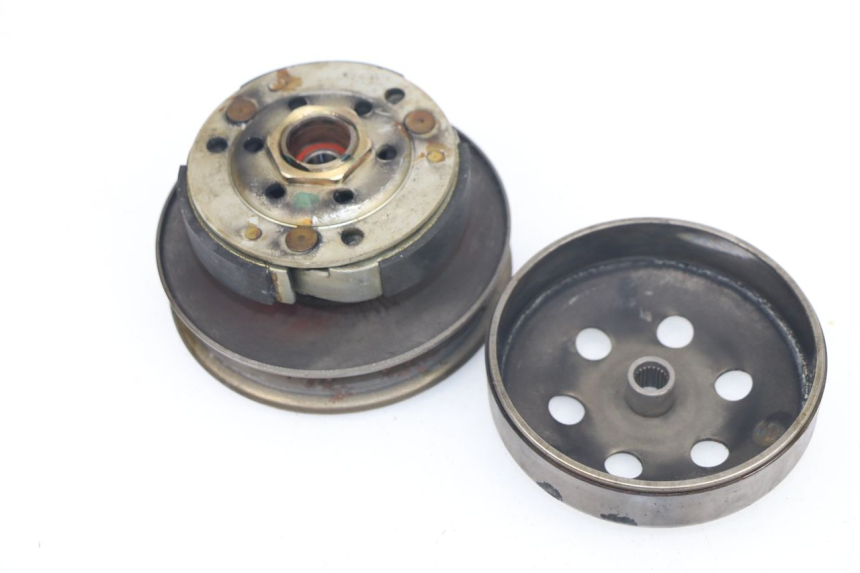 photo de Frizione PIAGGIO LIBERTY 2T 50 (2009 - 2013) - Dettagli dei punti di fissaggio