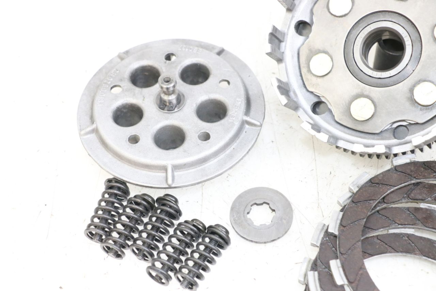 photo de FRIZIONE APRILIA RS 50 (2006 - 2010) - Caratteristiche distintive