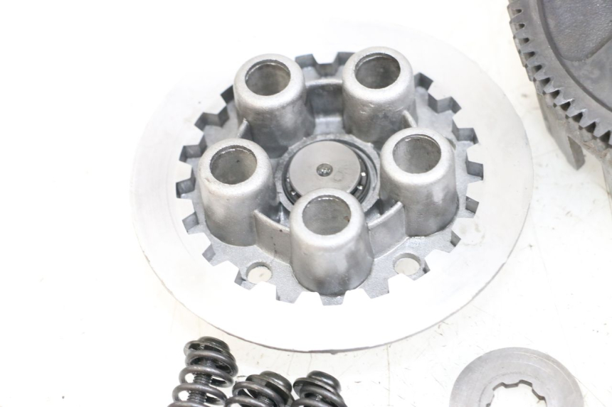 photo de FRIZIONE APRILIA RS 50 (2006 - 2010) - Stato della superficie e materiale