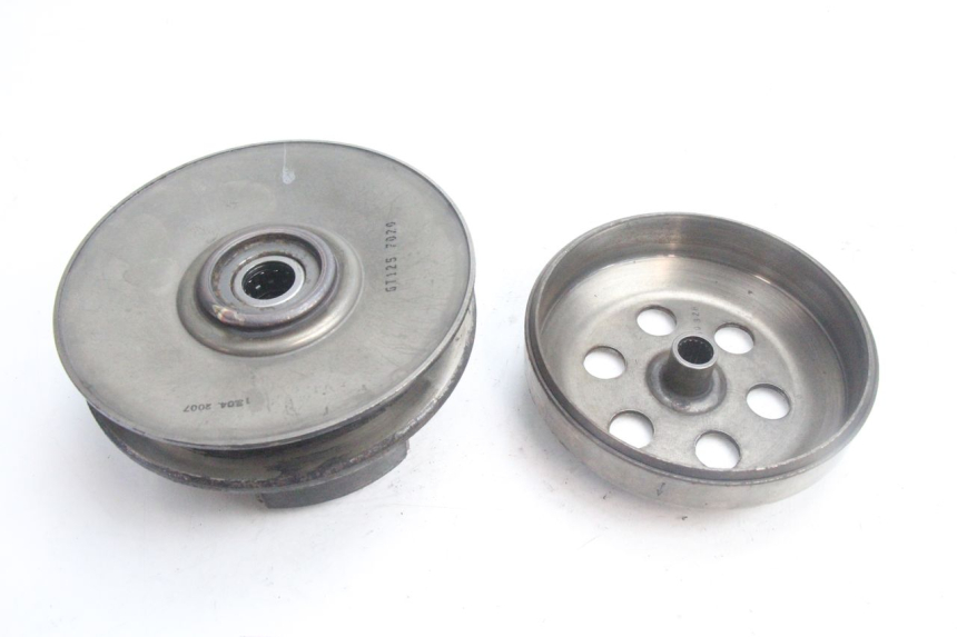 photo de FRIZIONE PEUGEOT SATELIS 125 (2006 - 2009) - Stato della superficie e materiale