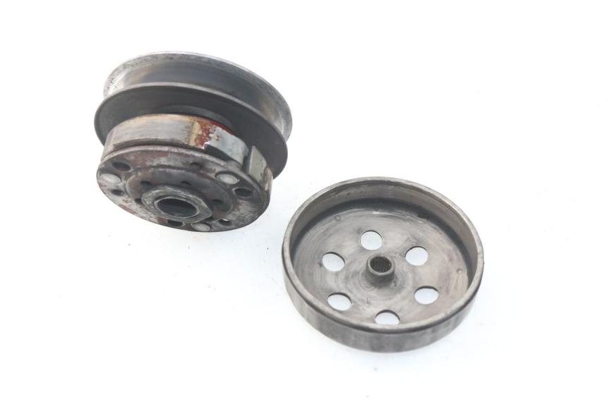 photo de Frizione HONDA SJ BALI 50 (1996 - 1999) - Altra angolazione