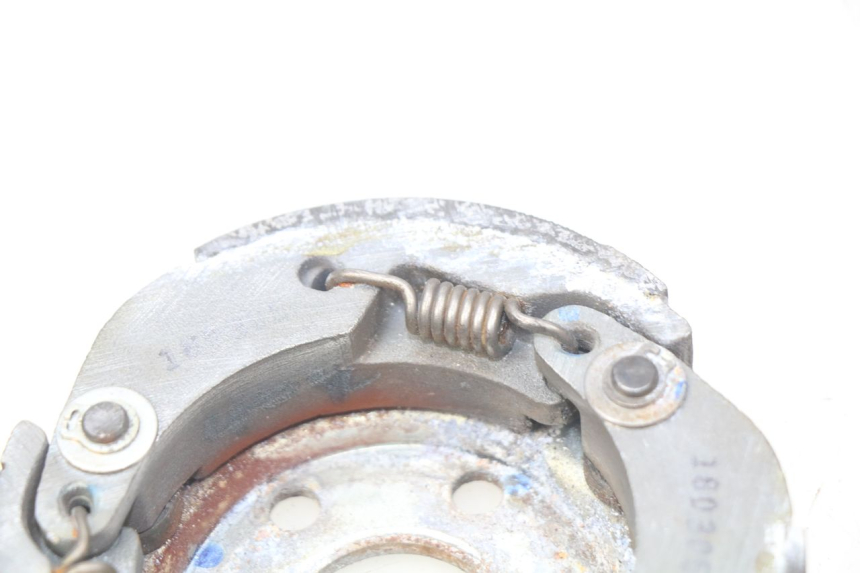 photo de FRIZIONE APRILIA SR 2T 50 (2018 - 2022) - Altra angolazione