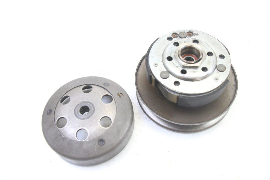 photo de FRIZIONE APRILIA SR 2T 50 (2018 - 2022) - Primo piano tecnico