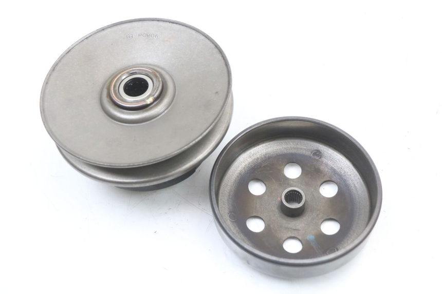 photo de FRIZIONE APRILIA SR CARB LC 2T 50 (2004 - 2012) - Primo piano tecnico