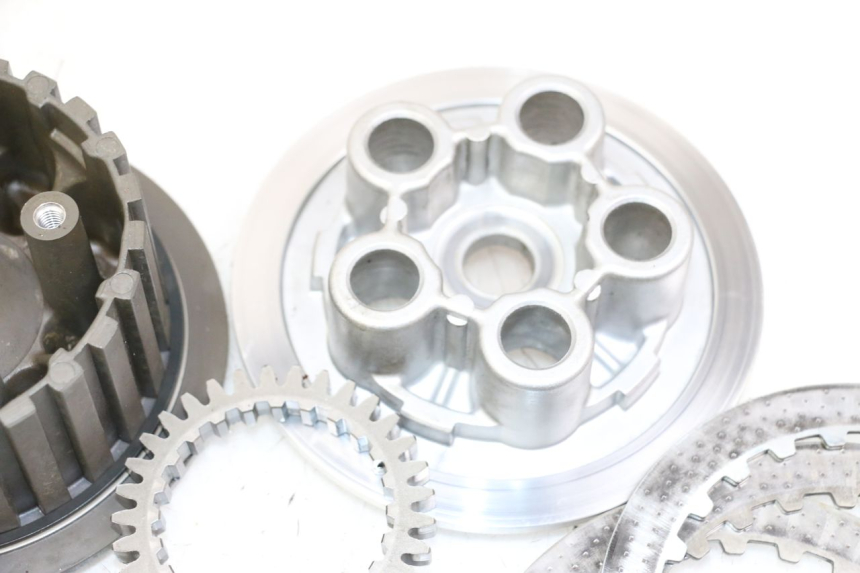 photo de FRIZIONE SUZUKI GSR 750 (2011 - 2017) - Foto prodotto supplementare