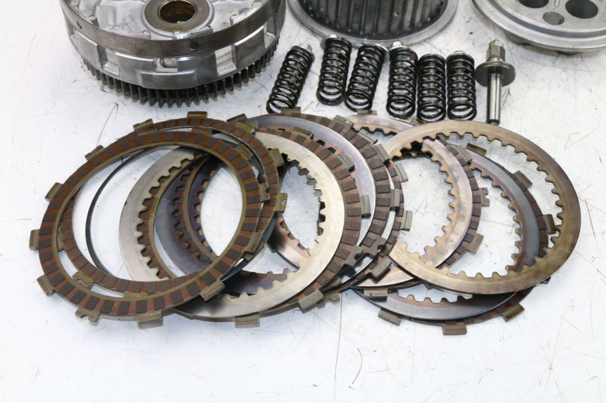 photo de Frizione SUZUKI SFV GLADIUS 650 (2009 - 2015) - Caratteristiche distintive