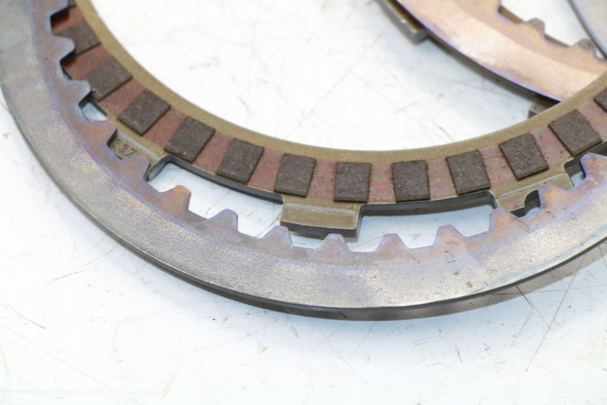 photo de Frizione SUZUKI SFV GLADIUS 650 (2009 - 2015) - Dettagli dei punti di fissaggio