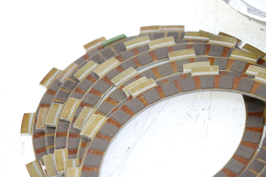 photo de FRIZIONE SUZUKI SV S 650 (1999 - 2002) - Focus sulla struttura