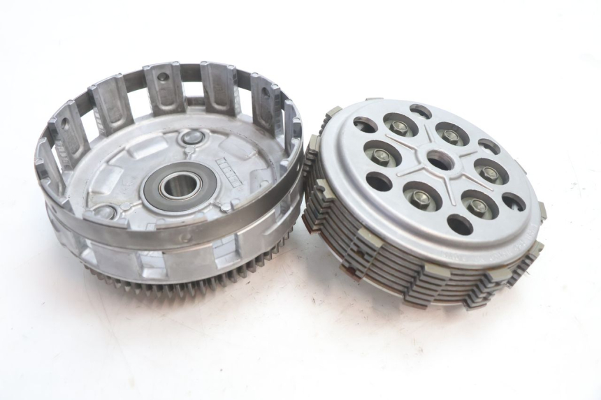 photo de FRIZIONE SUZUKI SV S 650 (2003 - 2009) - Caratteristiche distintive