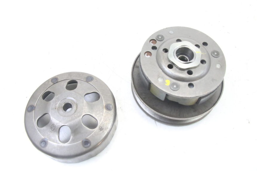 photo de FRIZIONE SYM FIDDLE 3 III 50 (2014 - 2020) - Primo piano tecnico