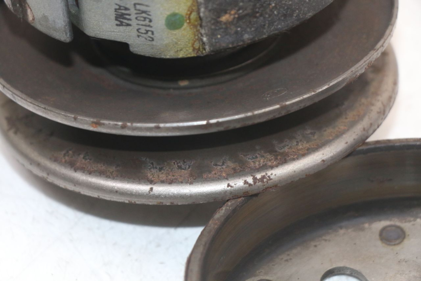 photo de FRIZIONE SYM ORBIT 2 4T 50 (2018 - 2022) - Primo piano tecnico