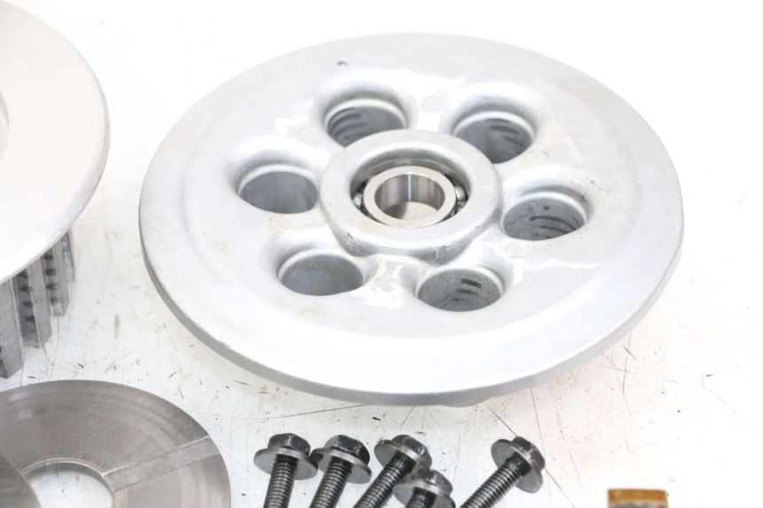 photo de FRIZIONE YAMAHA TDM ABS 900 (2002 - 2014) - Stato della superficie e materiale