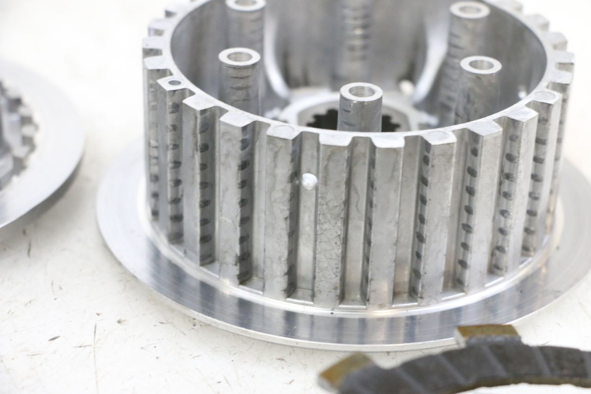 photo de FRIZIONE YAMAHA TDM ABS 900 (2002 - 2014) - Angolazione alternativa