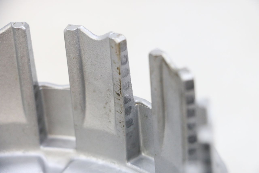 photo de FRIZIONE YAMAHA TDM ABS 900 (2002 - 2014) - Stato della superficie e materiale