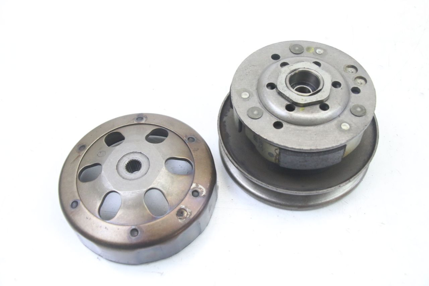 photo de FRIZIONE PEUGEOT TWEET PRO CARGO 50 (2018 - 2022) - Primo piano tecnico