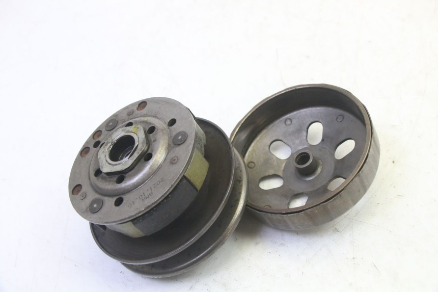 photo de FRIZIONE PEUGEOT TWEET PRO EFI 4T 50 (2021 - 2022) - Vista principale