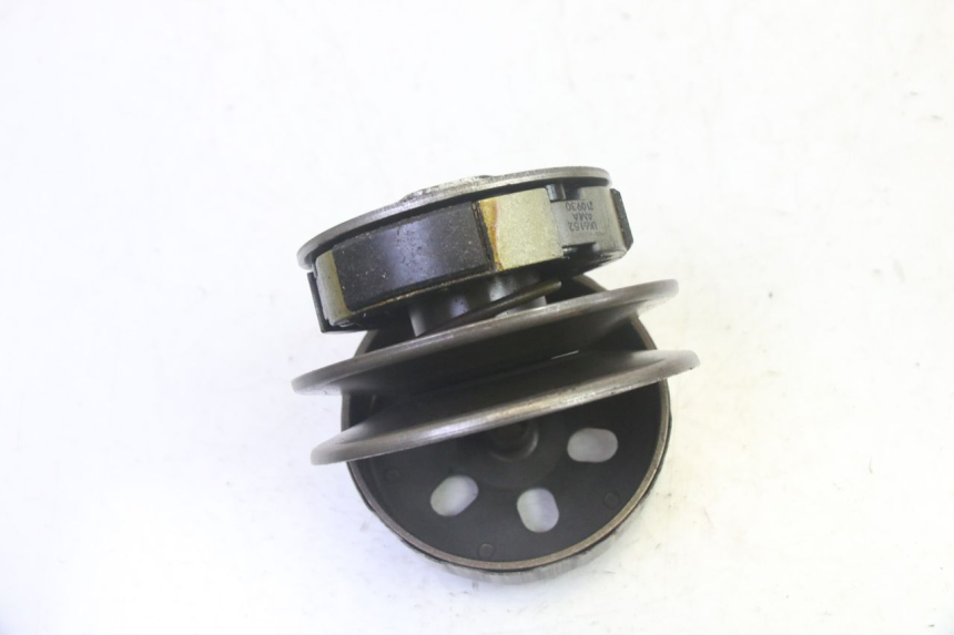 photo de FRIZIONE PEUGEOT TWEET PRO EFI 4T 50 (2021 - 2022) - Altra angolazione