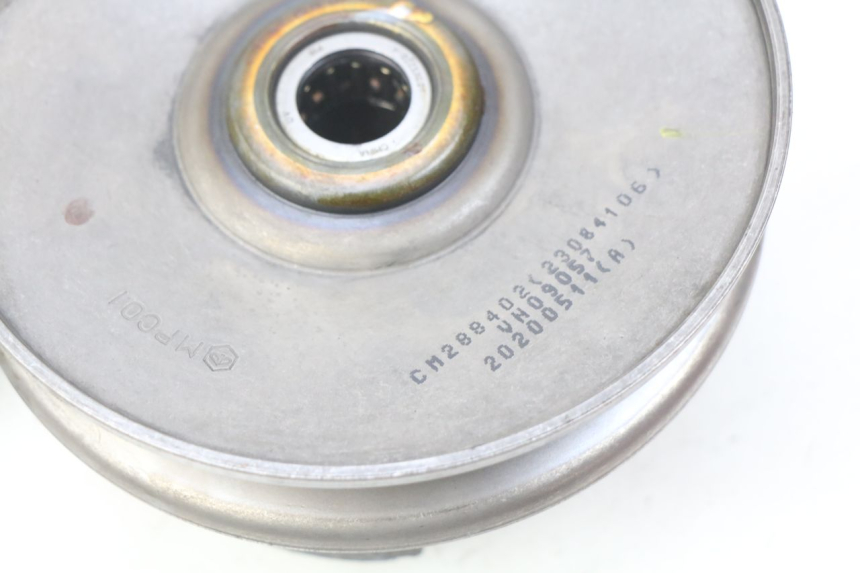 photo de FRIZIONE PIAGGIO VESPA GTS IGET ABS 125 (2017 - 2023) - Altra angolazione