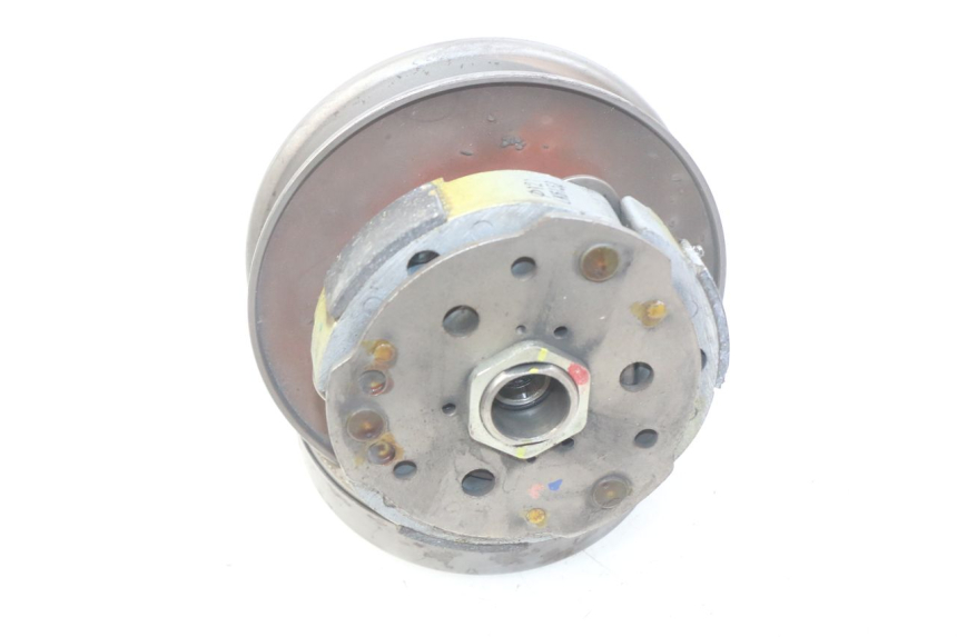 photo de FRIZIONE PIAGGIO VESPA GTS IGET ABS 125 (2017 - 2023) - Primo piano tecnico