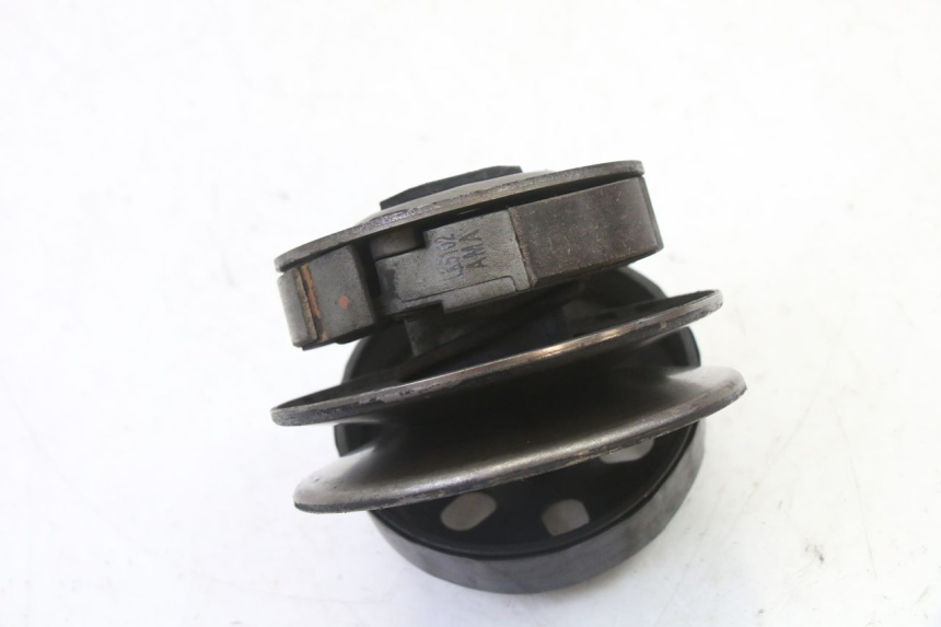 photo de FRIZIONE PEUGEOT VIVACITY NEW 4T 50 (2008 - 2017) - Altra angolazione