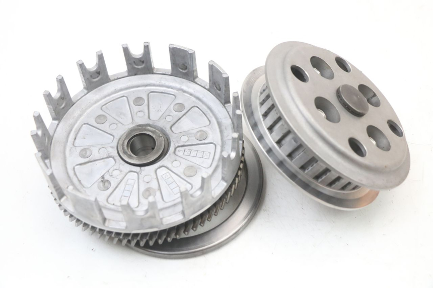 photo de FRIZIONE SUZUKI VL INTRUDER 125 (2004 - 2007) - Dettagli dei punti di fissaggio