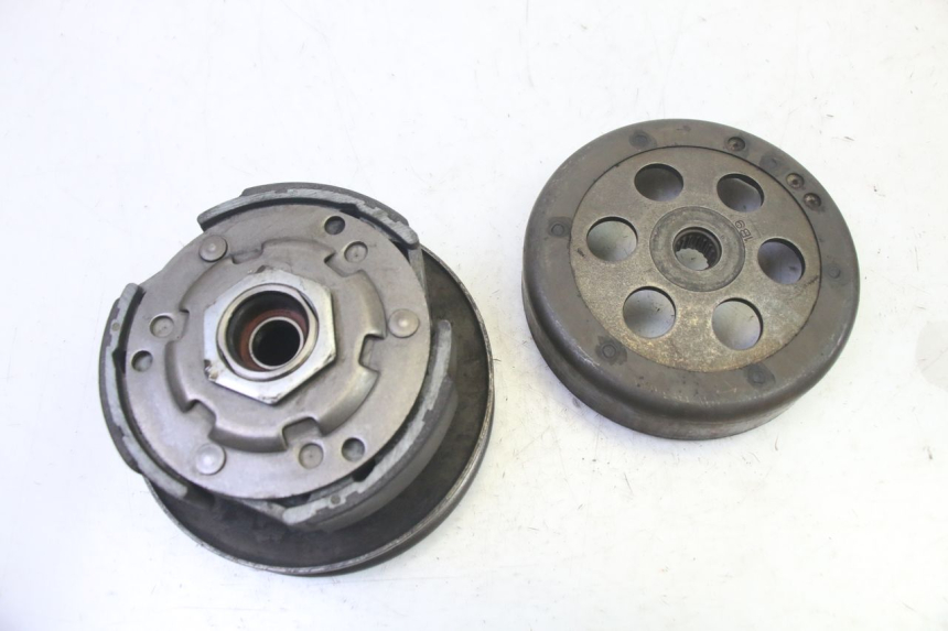 photo de FRIZIONE YAMAHA X-MAX XMAX 125 (2010 - 2013) - Primo piano tecnico