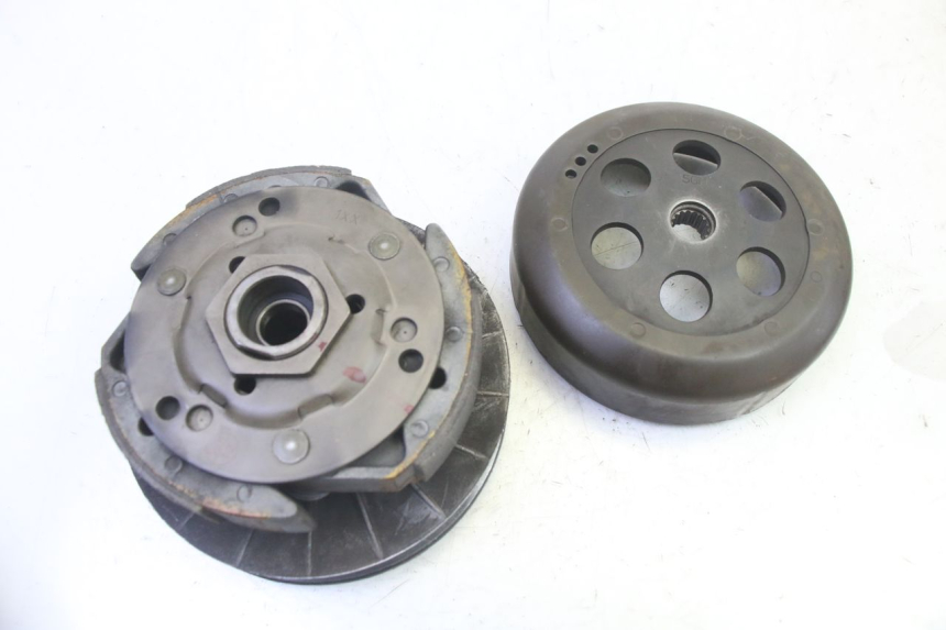 photo de FRIZIONE YAMAHA X-MAX XMAX 250 (2006 - 2009) - Primo piano tecnico