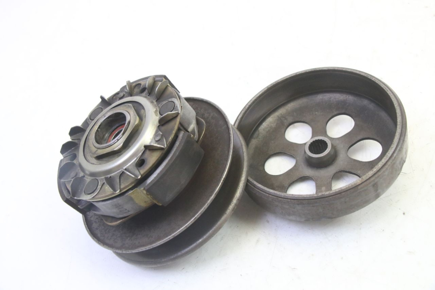 photo de FRIZIONE PIAGGIO XEVO - X EVO 125 (2007 - 2017) - Dettaglio del componente