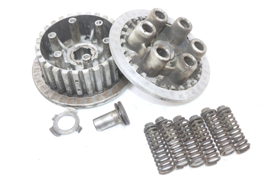 photo de FRIZIONE YAMAHA XJ F 900 (1983 - 1994) - Zoom sui componenti