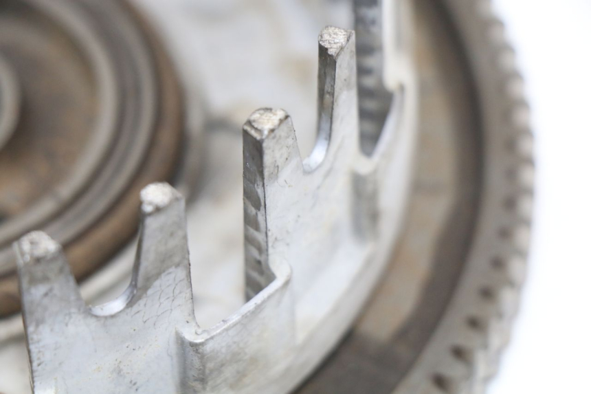 photo de FRIZIONE YAMAHA XJ F 900 (1983 - 1994) - Stato della superficie e materiale