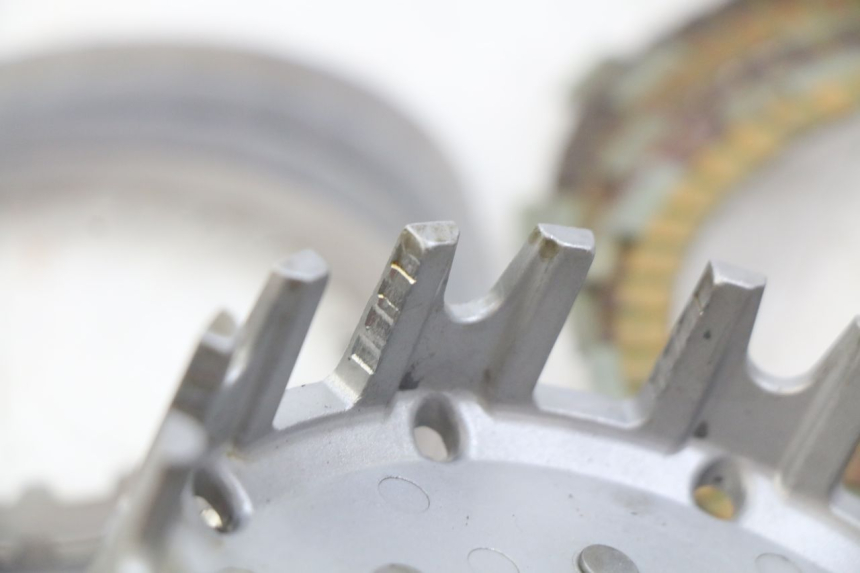 photo de FRIZIONE PEUGEOT XP6 50 (2006 - 2011) - Altra vista dell'articolo