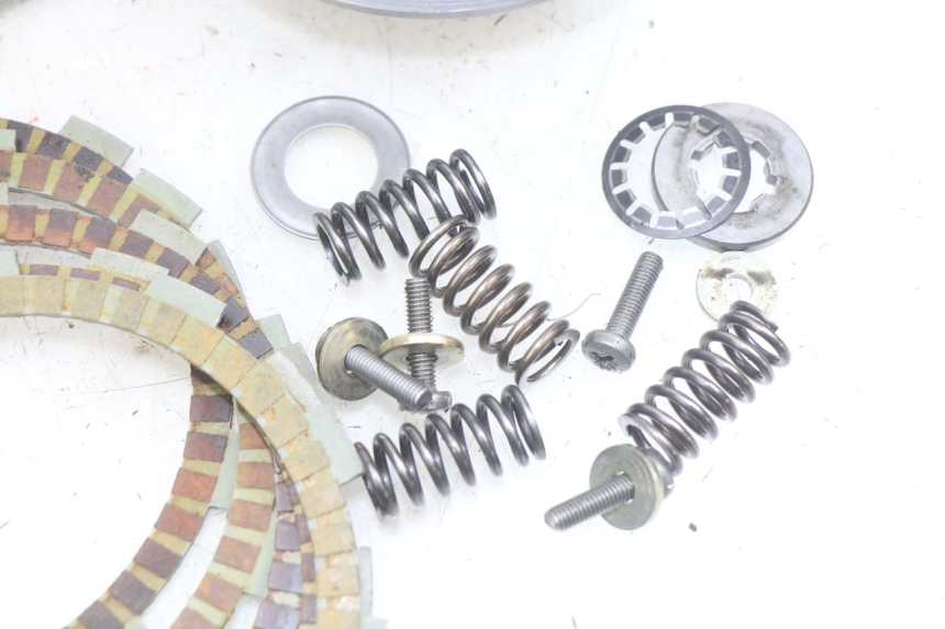 photo de FRIZIONE PEUGEOT XP6 50 (2006 - 2011) - Panoramica del profilo