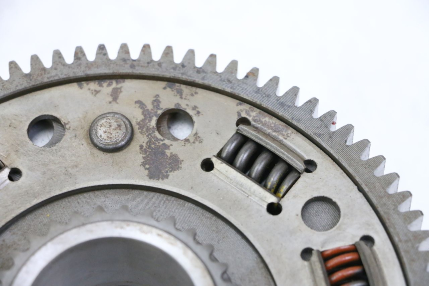 photo de FRIZIONE YAMAHA FZ6 FAZER S2 600 (2007 - 2011) - Angolazione alternativa