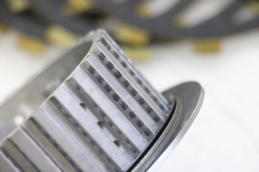 photo de Frizione YAMAHA YZ-F YZF 250 (2007 - 2013) - Dettagli dei punti di fissaggio