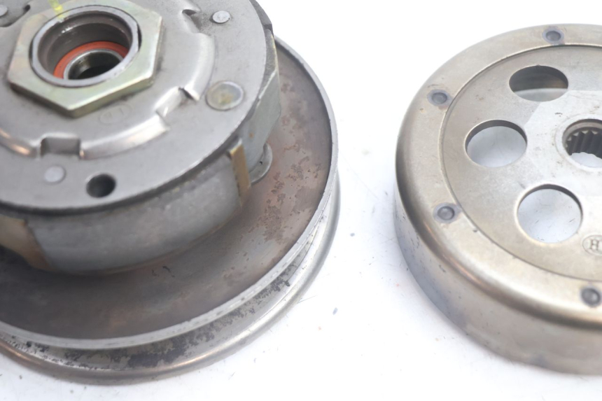 photo de FRIZIONE YAMAHA YP MAJESTY 125 (2002 - 2006) - Stato della superficie e materiale