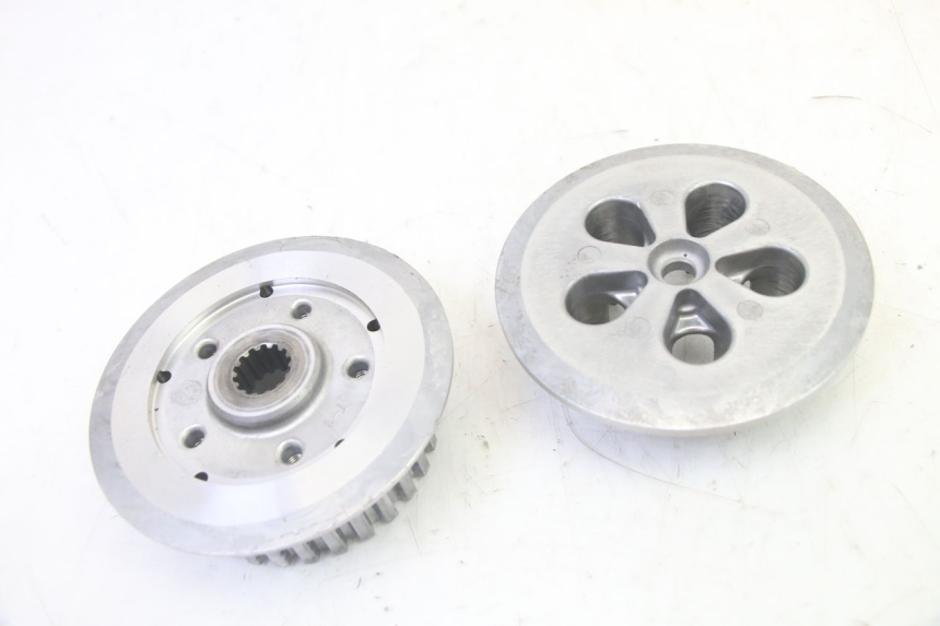 photo de FRIZIONE YAMAHA YZ-F YZF 250 (2014 - 2018) - Stato della superficie e materiale