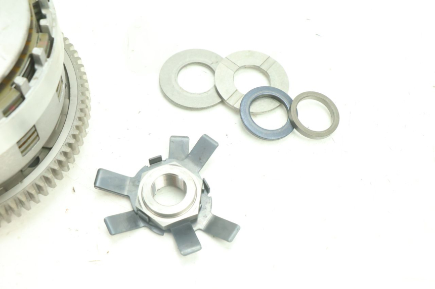 photo de FRIZIONE YAMAHA YZF R6 600 (2008 - 2009) - Focus sulla struttura