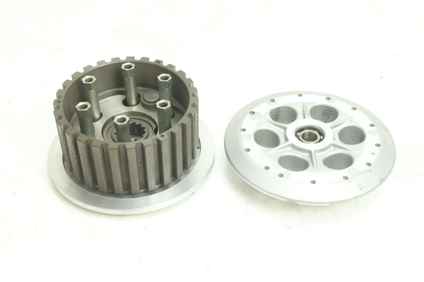 photo de FRIZIONE YAMAHA YZF R6 600 (2008 - 2009) - Stato della superficie e materiale