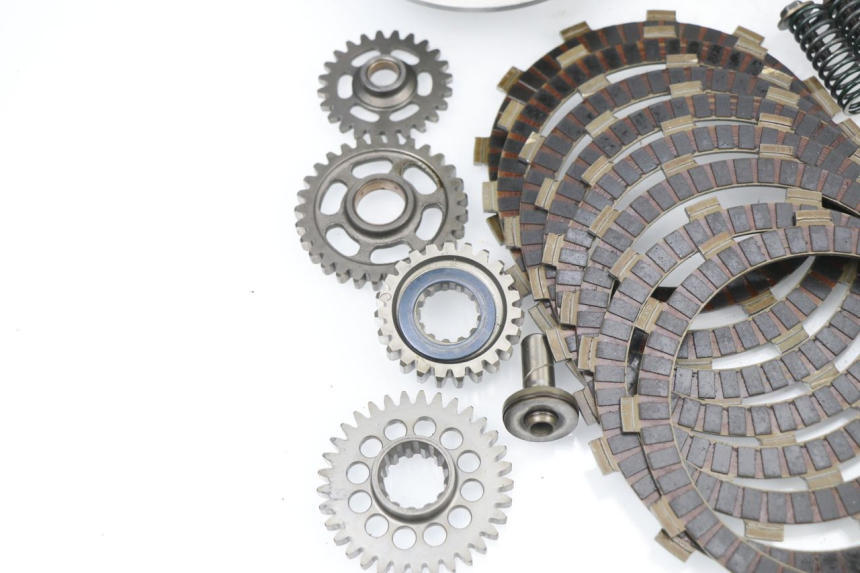 photo de FRIZIONE YAMAHA YZF YZ-F 450 (2006 - 2009) - Caratteristiche distintive