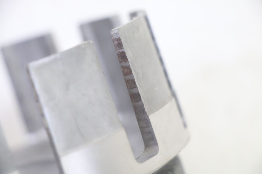 photo de FRIZIONE YAMAHA YZF YZ-F 450 (2014 - 2016) - Altra angolazione