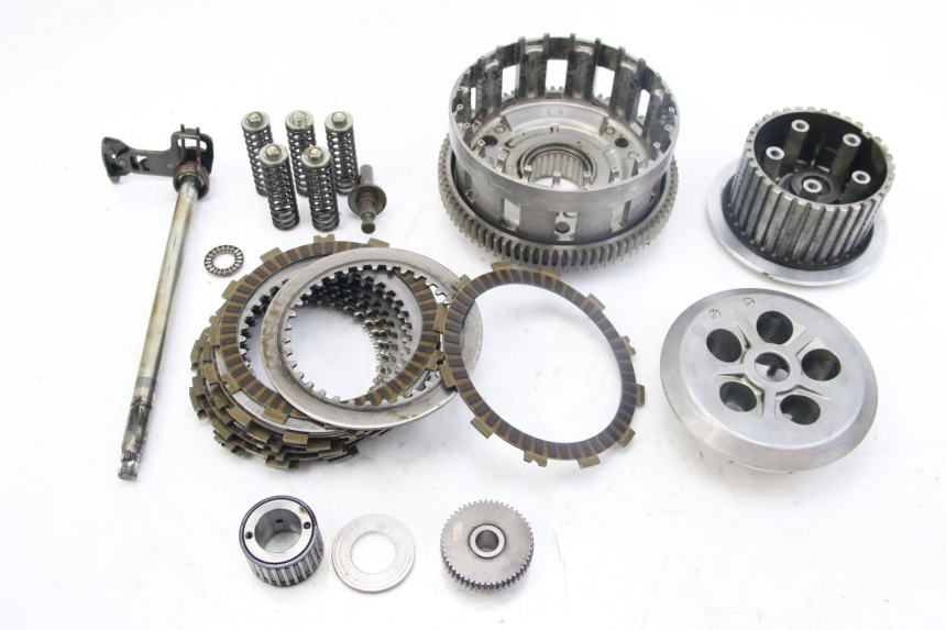 photo de FRIZIONE KAWASAKI Z ABS 1000 (2014 - 2020) - Primo piano tecnico