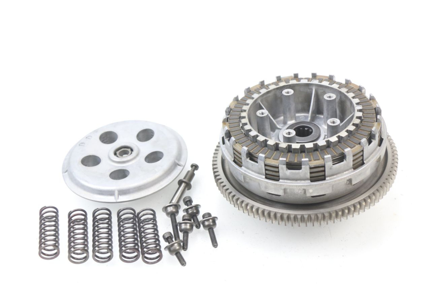 photo de FRIZIONE KAWASAKI ZZR 600 (1995 - 2004) - Primo piano tecnico