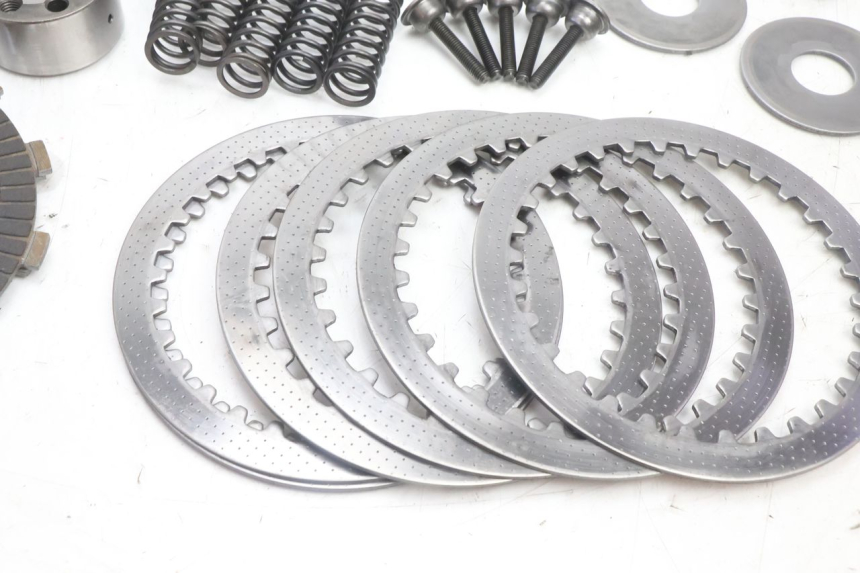 photo de FRIZIONE KAWASAKI ZZR 600 (1995 - 2004) - Stato della superficie e materiale