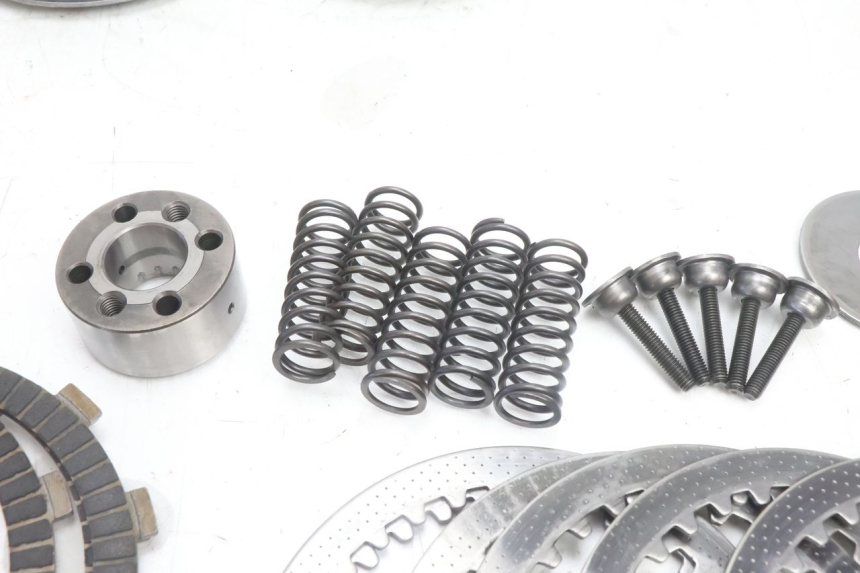photo de FRIZIONE KAWASAKI ZZR 600 (1995 - 2004) - Ricambio usato controllato