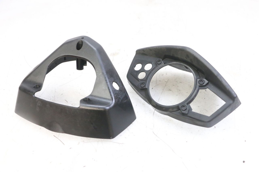 photo de Cornice del contachilometri YAMAHA BW'S BWS 125 (2010 - 2013) - Vista principale